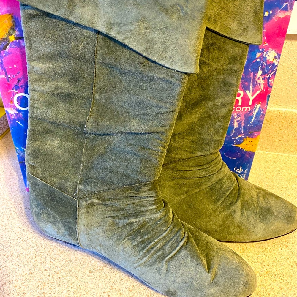 Chinese Laundry Suede Boots